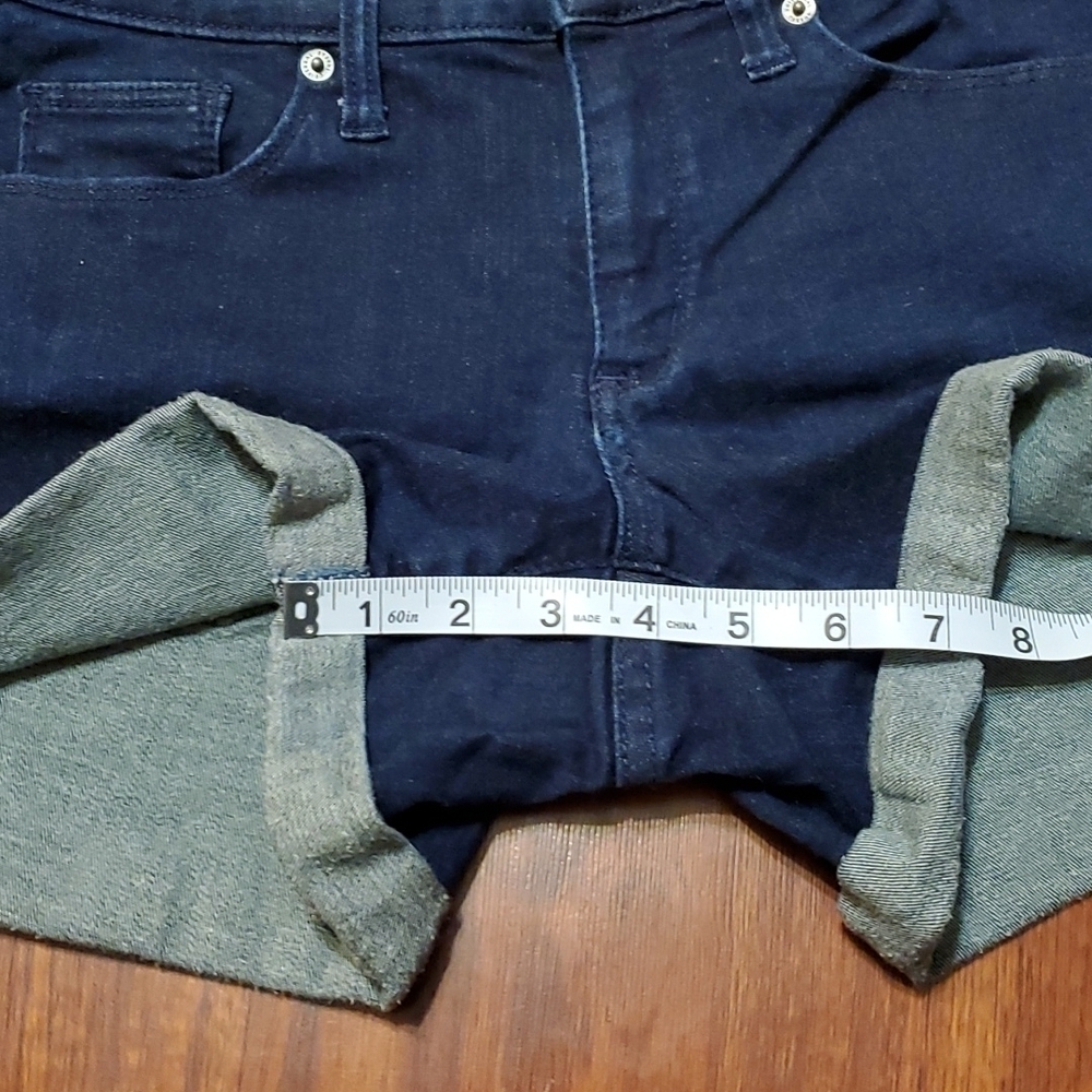 Universal Threads Shorts Size 6 - Picture 6 of 7